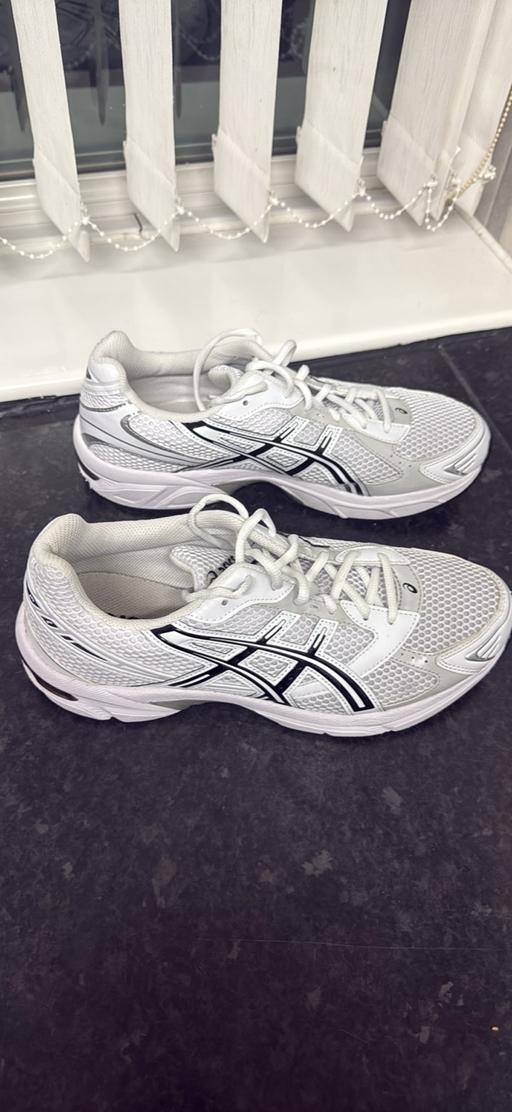 Buy & Sell Castle Industrial Estate Oldham - Photos for Trainers