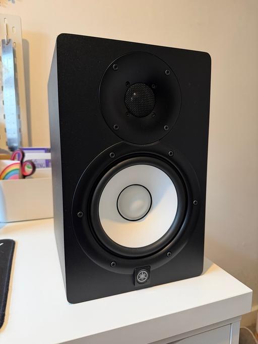 Buy & Sell Reigate and Banstead Surrey - Photos for Yamaha HS7 Studio Monitor x 2