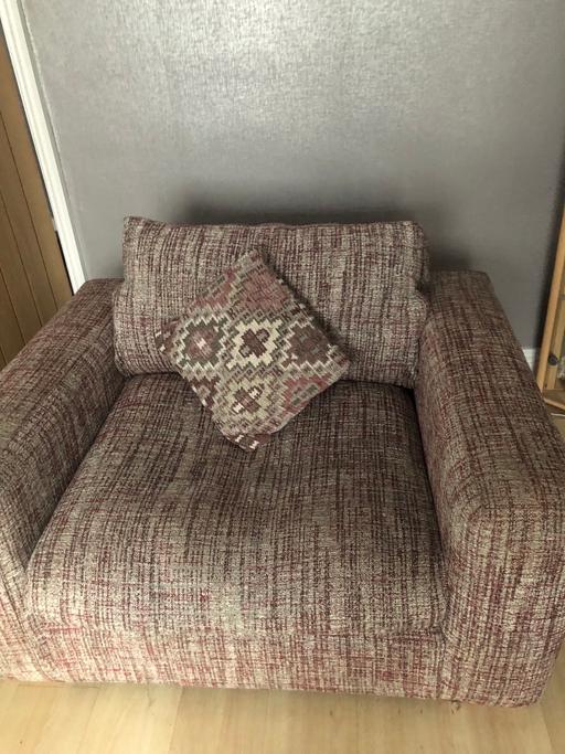 Buy & Sell Newhall Street Birmingham - Photos for Large chair (love seat)
