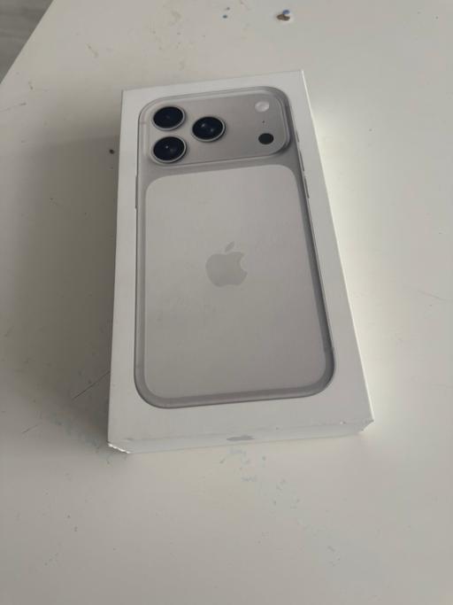 Buy & Sell Alum Rock Birmingham - Photos for iPhone 17 pro 256gb new sealed