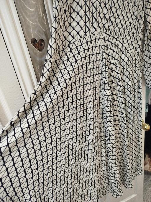 Buy & Sell Hamilton Intnl Technology Park South Lanarkshire - Photos for Lovely Monochrome Maxi Dress