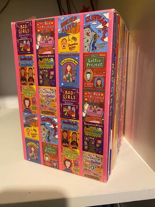 Buy & Sell Greenford Ealing - Photos for Jaqueline Wilson book set