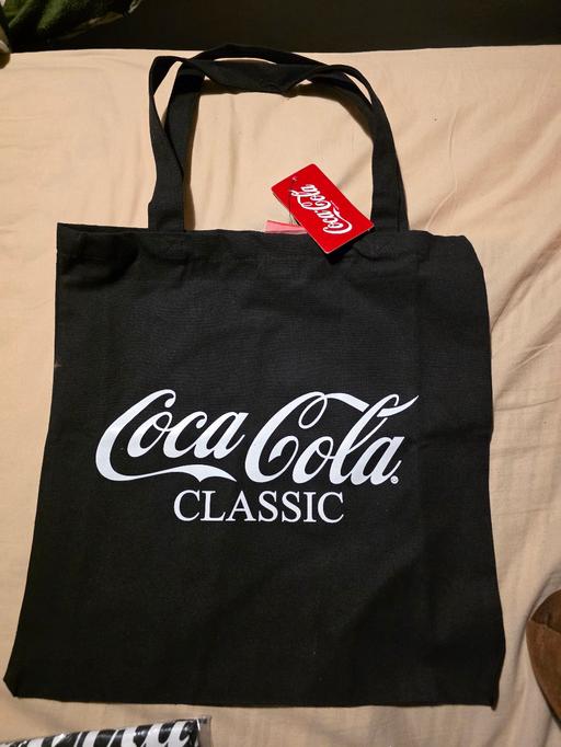 Buy & Sell Oldbury Sandwell - Photos for coca cola 