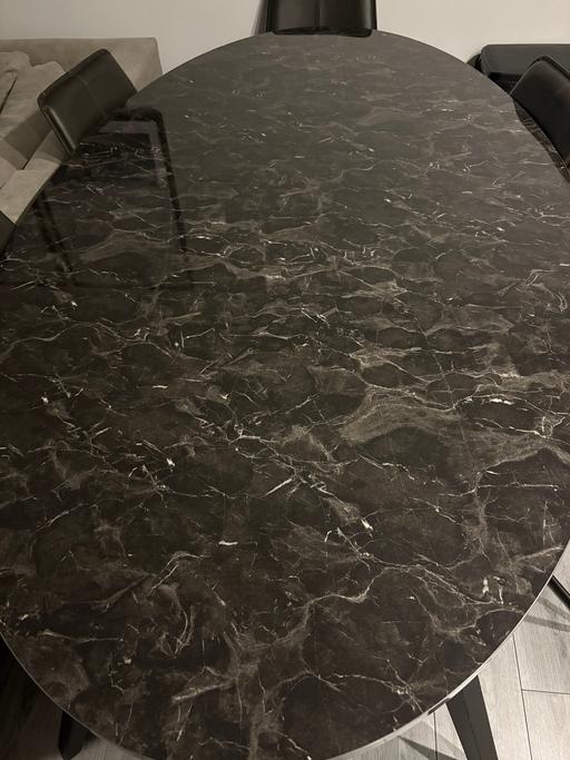 Buy & Sell Bromley East London - Photos for Dining table