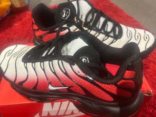 Buy & Sell Lambeth South East London - Photos for Sneakers