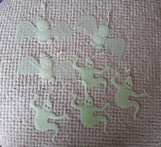 Buy & Sell Dunscroft Doncaster - Photos for halloween glow up. hang up