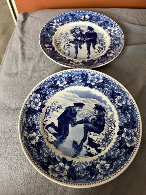 Buy & Sell Great Sutton Cheshire West and Chester - Photos for 2 Wedgewood Plates