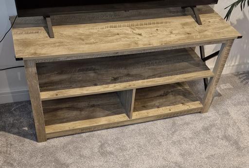 Buy & Sell North Ascot Windsor and Maidenhead - Photos for Rustic Wood TV Stand / Media Console