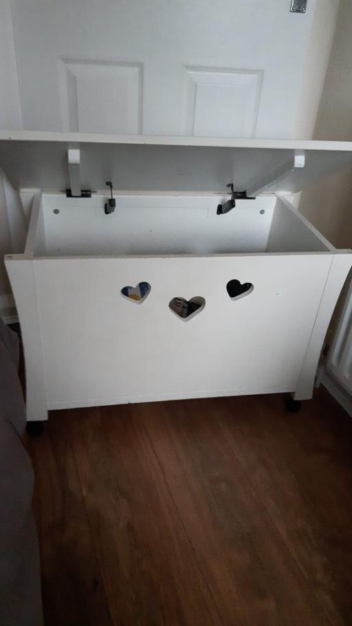 Buy & Sell Hall Green Birmingham - Photos for white heart detail wooden toy chest storage