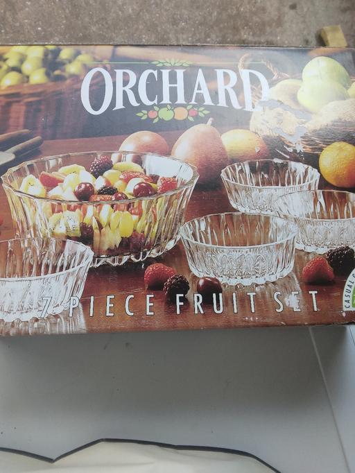 Buy & Sell Cradley Heath Sandwell - Photos for vintage glass fruit bowl set