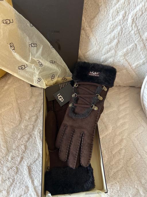 Buy & Sell Ampthill Central Bedfordshire - Photos for UGG GLOVES