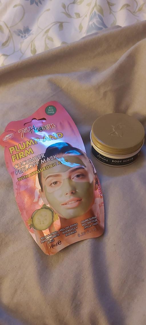 Buy & Sell Asfordby Valley Melton - Photos for 2 NEW body products Christmas 🎄 stocking