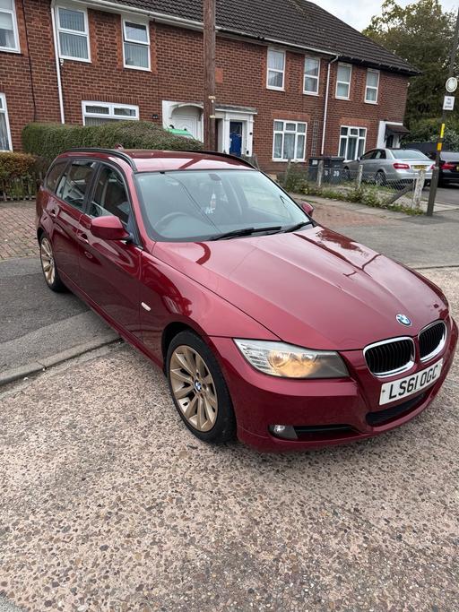 Vehicles Weoley Castle Birmingham - Photos for BMW 318D Touring Estate 2.0L 2011 2 Keys