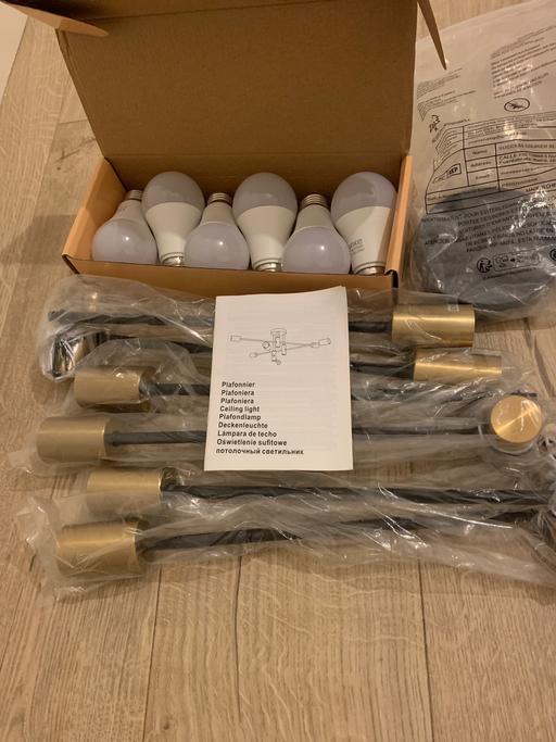 Buy & Sell Wapping East London - Photos for 6 bulb Sputnik ceiling light. Brand new