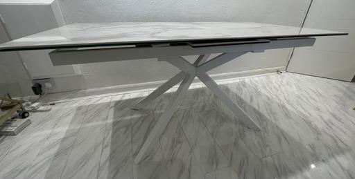 Buy & Sell Commercial Road East London - Photos for White Marble Effect Cross Leg - 6/8 seater