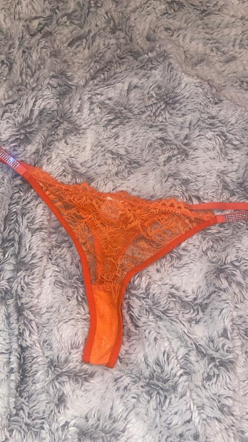 Buy & Sell Stow Heath Wolverhampton - Photos for New thongs