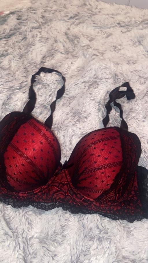 Buy & Sell Bilston Wolverhampton - Photos for 38C bra