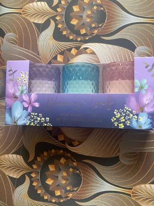 Buy & Sell Brockmoor Dudley - Photos for Set of three beautiful candles brand new