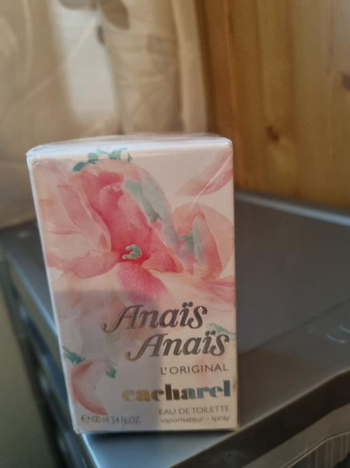 Buy & Sell Grangemouth Falkirk - Photos for perfume