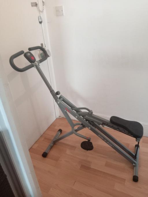 Buy & Sell Canning Town East London - Photos for smart row-N-ride squart machine
