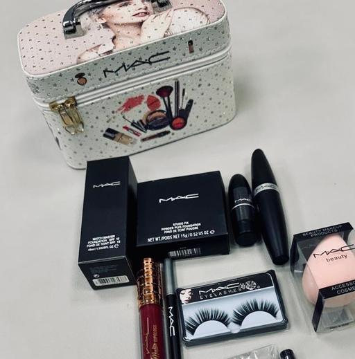 Buy & Sell Manningham Bradford - Photos for Mac Makeup Set