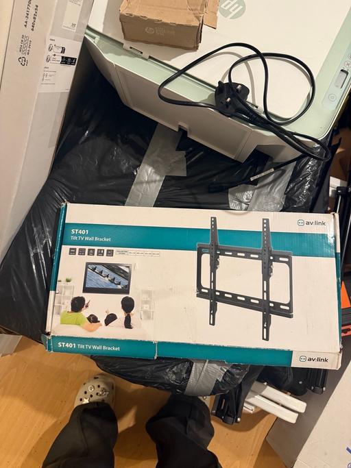 Buy & Sell Turnford Broxbourne - Photos for TV wall bracket