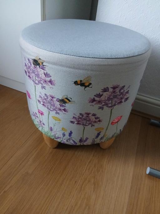 Buy & Sell Bradley Fold Trading Estate Bury - Photos for Bee FootStool Good Con