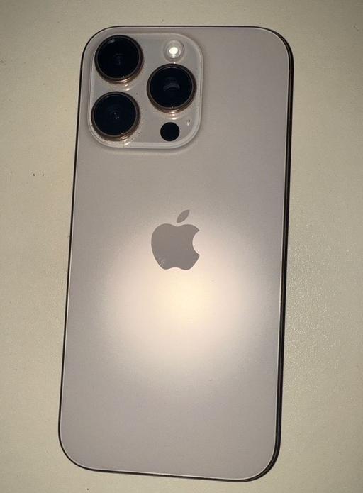 Buy & Sell Merstham Reigate and Banstead - Photos for iPhone 16 pro