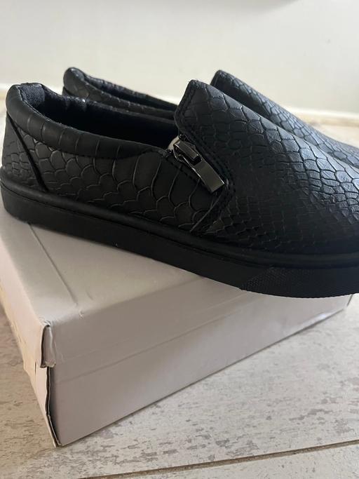 Buy & Sell Woodside South East London - Photos for Girls black shoes size 1