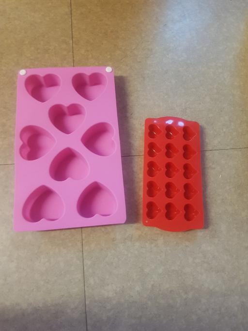 Buy & Sell Longley Sheffield - Photos for heart silicone cake and chocolate makers