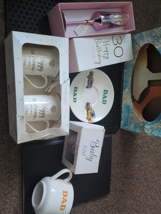 Buy & Sell Bloxwich Walsall - Photos for China and 4 boxed family gifts.rrp £129