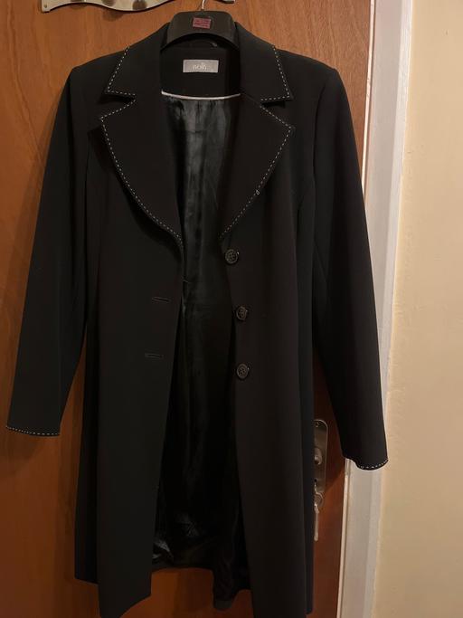 Buy & Sell Plaistow East London - Photos for Black thread rimmed long coat