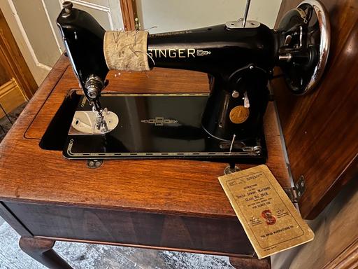 Buy & Sell Bromyard County of Herefordshire - Photos for Vintage 1940 Singer electric sewing machine