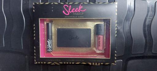 Buy & Sell Romford Havering - Photos for Sleek gift set
