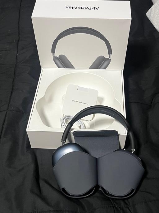 Buy & Sell Luton Town Centre Luton - Photos for AirPod Max
