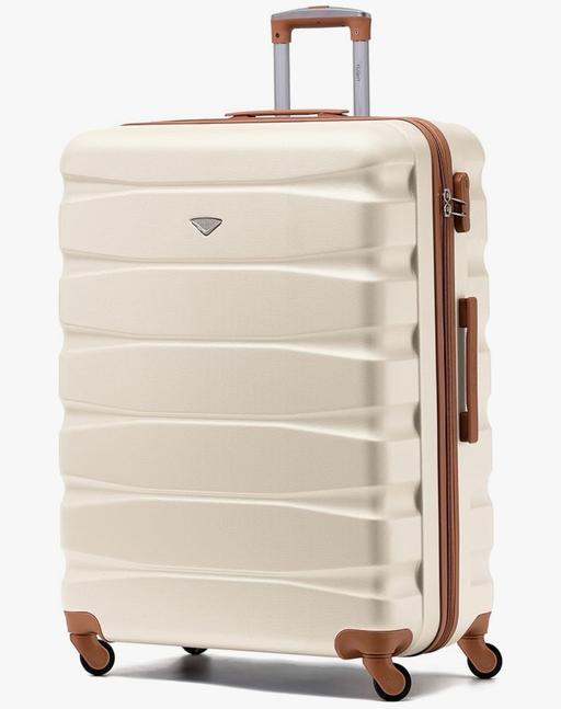 Buy & Sell Epsom and Ewell Surrey - Photos for Large suitcase