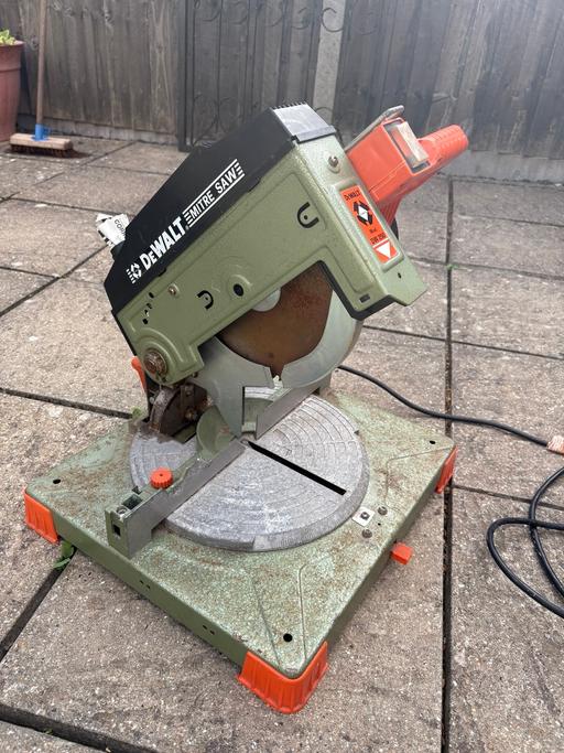 Buy & Sell East Malling Tonbridge and Malling - Photos for Dewalt mitre saw