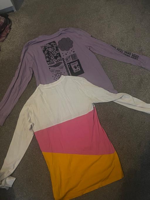 Buy & Sell Wingate County Durham - Photos for 2 vans long sleeved tops size S