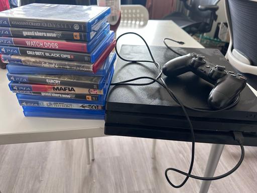 Buy & Sell Sloane Square Central London - Photos for PS4 plus gsmes