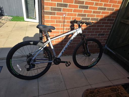 Buy & Sell Tarbock Knowsley - Photos for Carrera Valour Disc Mens Mountain Bike