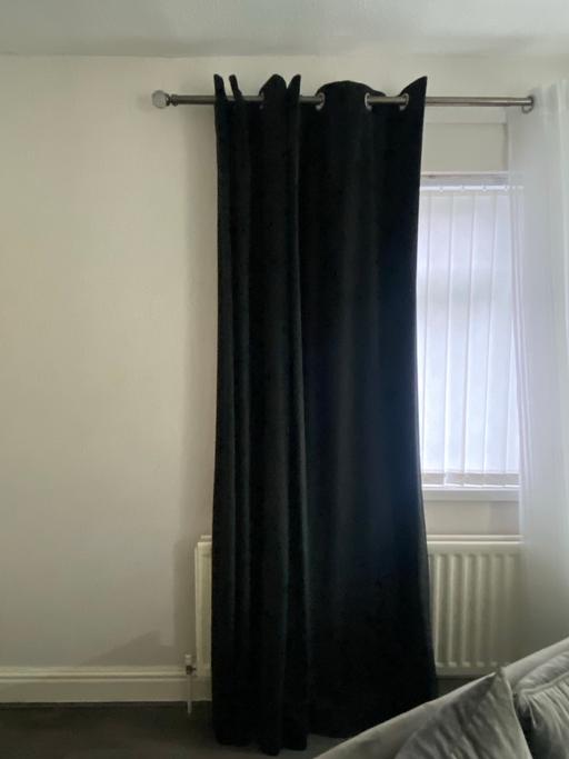 Buy & Sell Coventry City Centre Coventry - Photos for Black plush velvet curtains