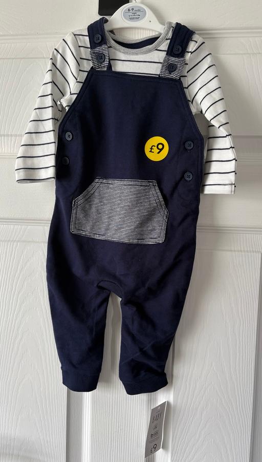 Buy & Sell Swan Village Sandwell - Photos for Baby boy outfit age 6-9 months