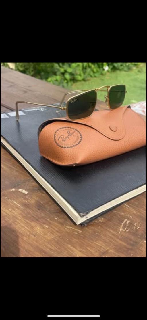 Buy & Sell Upper Edmonton North London - Photos for Vintage genuine Ray ban sunglasses
