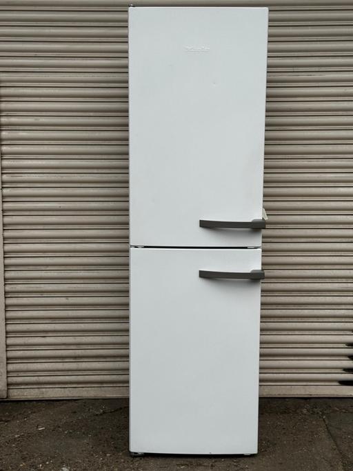 Buy & Sell Hornchurch Havering - Photos for Miele frost free fridge freezer
