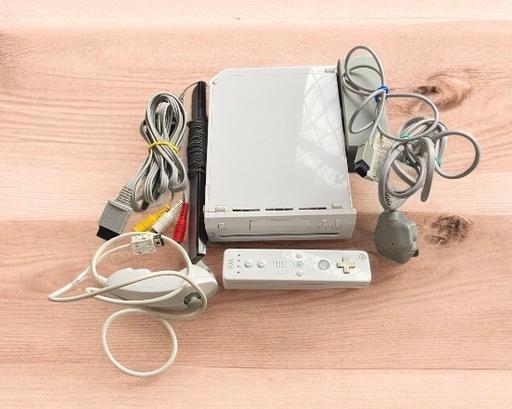 Buy & Sell Sheldon Birmingham - Photos for Hacked Nintendo Wii