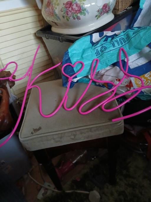 Buy & Sell Netherton Dudley - Photos for wall art kiss with tag never