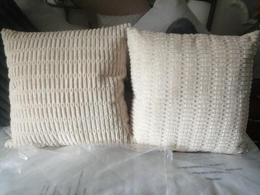 Buy & Sell Moseley Village Wolverhampton - Photos for Two new 50x50cm cushions & covers