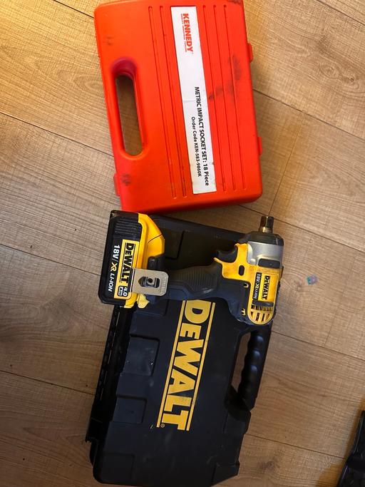 Buy & Sell Middleton Leeds - Photos for 18V XR Li-Ion Compact Impact Wrench