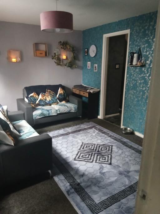 Buy & Sell South Lancashire Industrial Estate Wigan - Photos for 2 leather couches