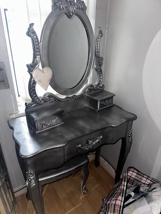 Buy & Sell Kingstanding Birmingham - Photos for Dressing table with mirror and stool